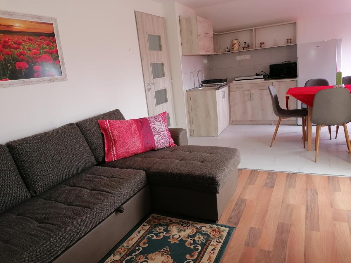 Mimi Vendeghaz Apartment Сиофок Екстериор снимка